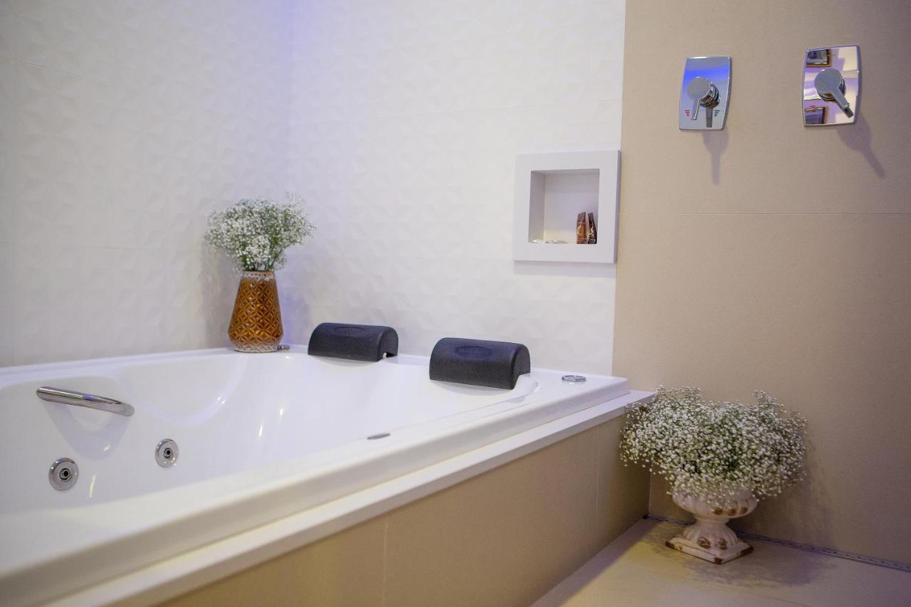Alvorada Suites (Adults Only) ريو فيردي المظهر الخارجي الصورة